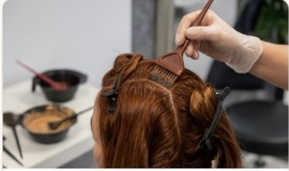 Professionelle Haarfärbung und Coloration